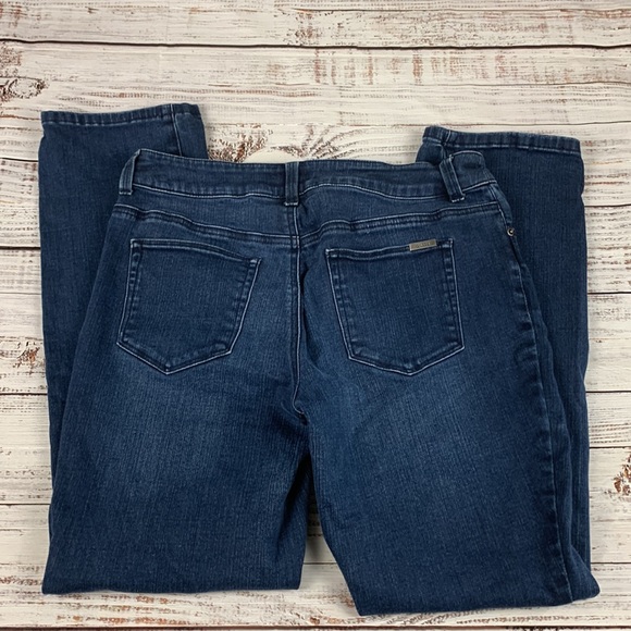 Chico's Denim - Chicos straight leg blue jeans 
size 6 (chicos sz 0.5 short)